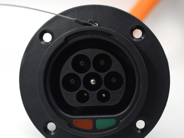 歐標充電槍插座type2新能源電動(dòng)車(chē)充電口IEC-62192車(chē)端交流充電座